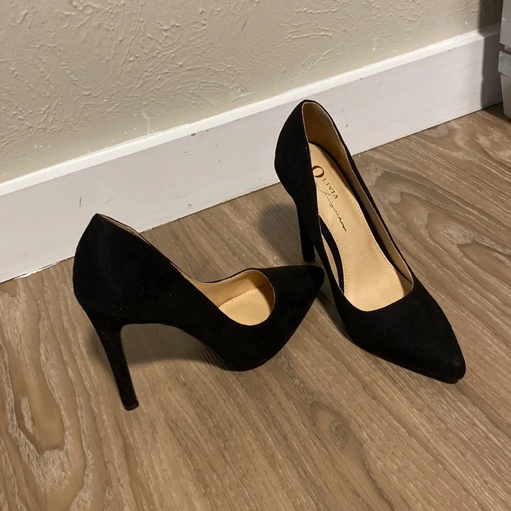 Heels - Picture 3 of 5